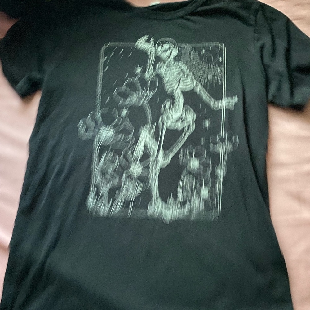 Skeleton tee🤍 - Picture 2 of 2
